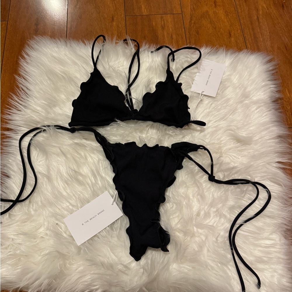 NWT B THE BEACH BRAND woman swiming bbkini